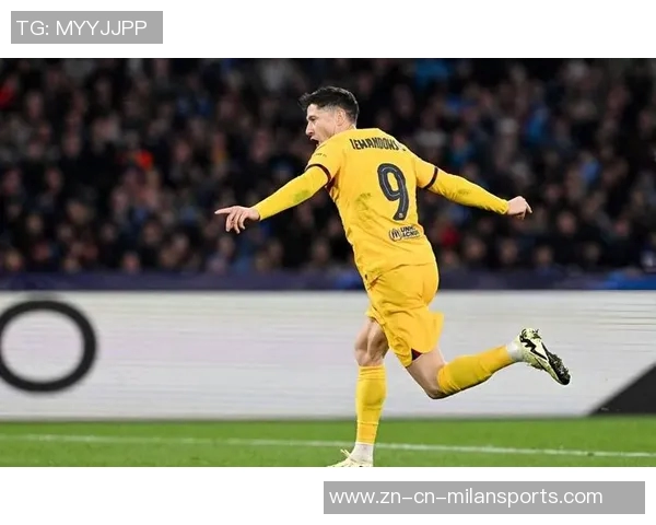 奥斯梅恩26岁补时倒钩绝杀双响赛季14场打入11球引发热议