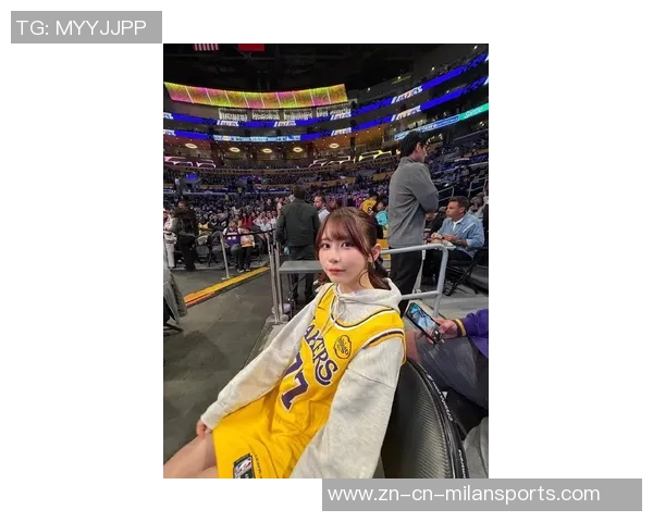 日本性感女星昨日现身湖人主场穿东契奇球衣引发热议